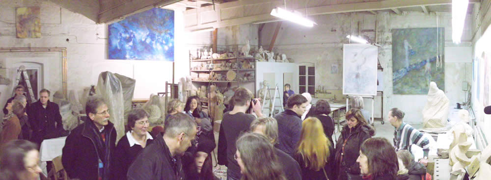 Bildhauerraum FIU vor der Ausstellungserffnung